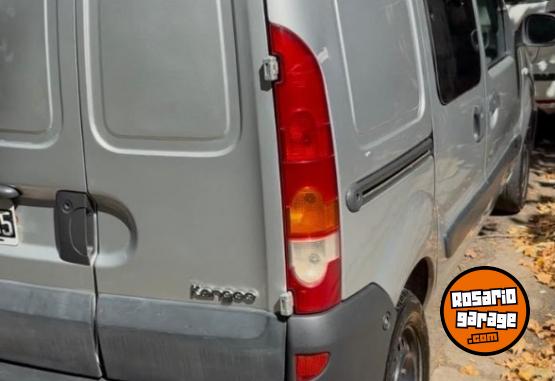Utilitarios - Renault KANGOO 2010 Nafta 247000Km - En Venta