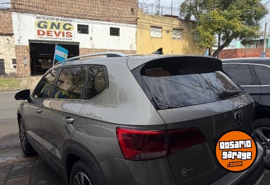 Autos - Volkswagen Taos Highline 2021 Nafta 105000Km - En Venta
