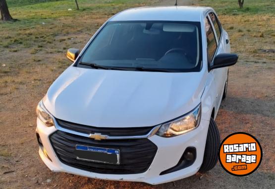 Autos - Chevrolet Onix 2021 Nafta 130000Km - En Venta