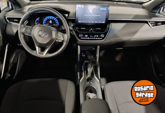 Autos - Toyota COROLLA CROSS SEG 2.0 CVT 2022 Nafta 110848Km - En Venta