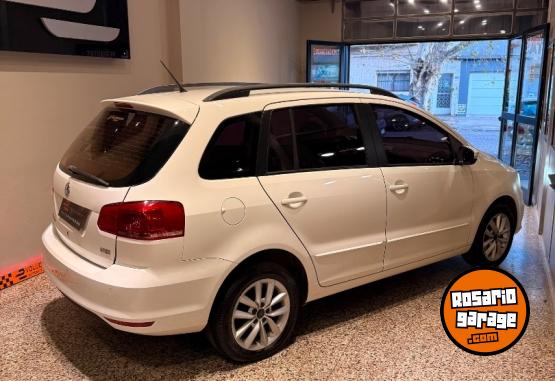 Autos - Volkswagen SURAN TRENDLINE 2016 Nafta 82500Km - En Venta