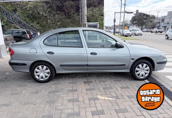 Autos - Renault Megane 2000 GNC 200000Km - En Venta