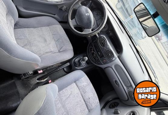 Autos - Renault Megane 2000 GNC 200000Km - En Venta