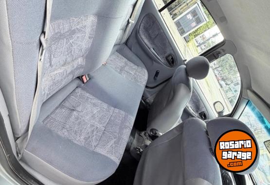 Autos - Renault Megane 2000 GNC 200000Km - En Venta