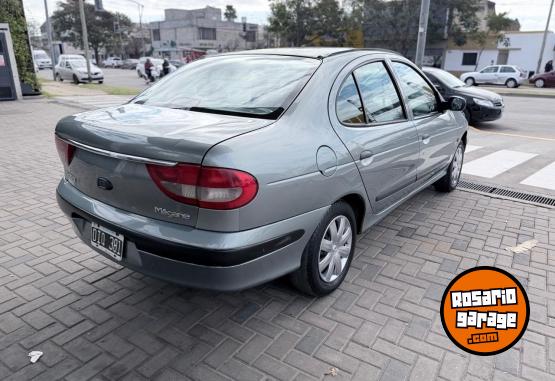 Autos - Renault Megane 2000 GNC 200000Km - En Venta