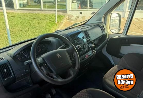 Utilitarios - Peugeot Boxer 2017 Nafta 216000Km - En Venta