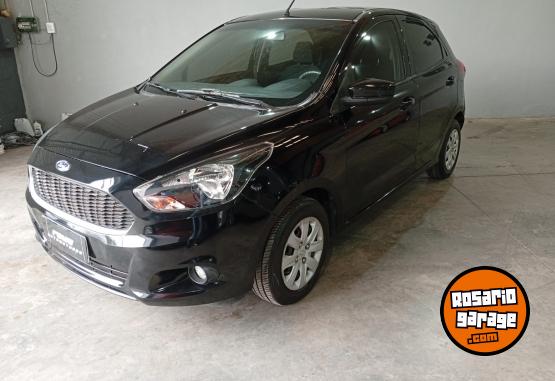 Autos - Ford Ka fiesta gol punto 2018 Nafta 85000Km - En Venta