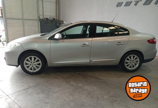 Autos - Renault Fluence focus 408 2011 Nafta 135000Km - En Venta