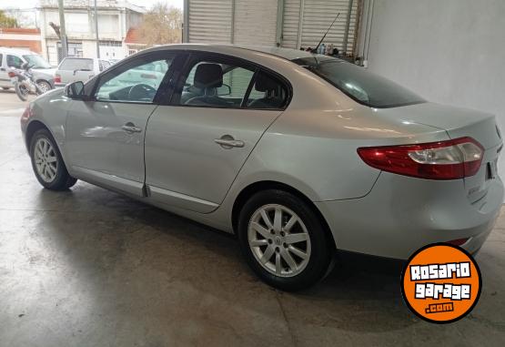 Autos - Renault Fluence focus 408 2011 Nafta 135000Km - En Venta