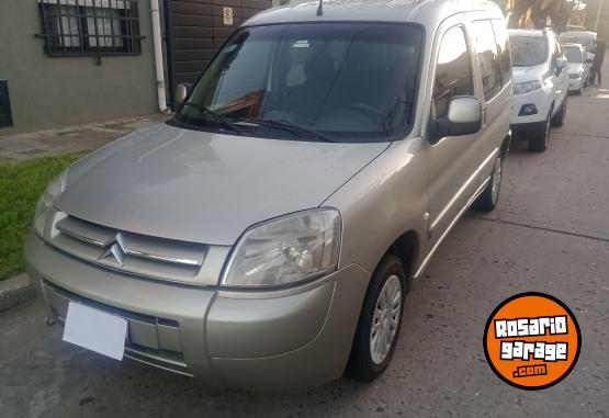 Utilitarios - Citroen Berlingo multispace 1,6 2013 GNC 140400Km - En Venta