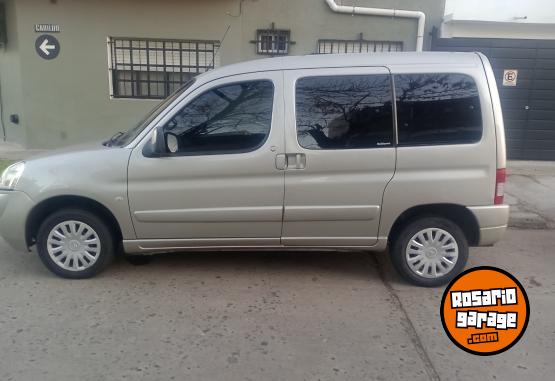 Utilitarios - Citroen Berlingo multispace 1,6 2013 GNC 140400Km - En Venta