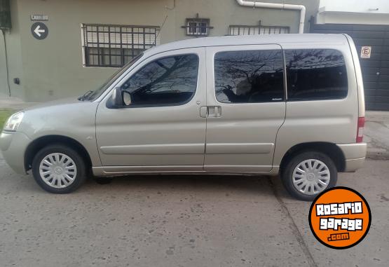 Utilitarios - Citroen Berlingo multispace 1,6 2013 GNC 140400Km - En Venta