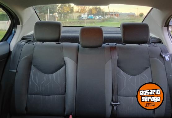 Autos - Peugeot 408 1.6 Active 2016 Nafta 215000Km - En Venta