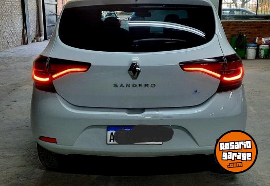 Autos - Renault Sandero Life 2023 Nafta 67000Km - En Venta