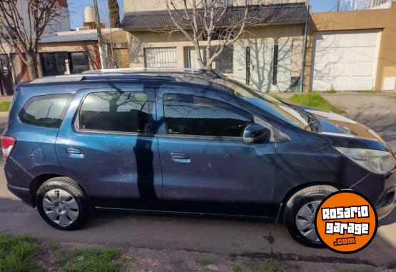 Autos - Chevrolet Spin 2015 GNC 135000Km - En Venta