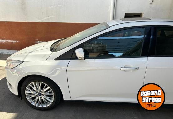 Autos - Ford FOCUS SE PLUS 2016 Nafta 65000Km - En Venta
