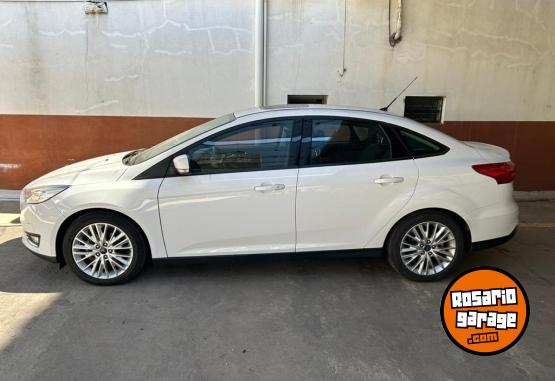 Autos - Ford FOCUS SE PLUS 2016 Nafta 65000Km - En Venta