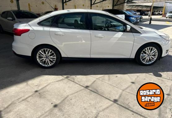 Autos - Ford FOCUS SE PLUS 2016 Nafta 65000Km - En Venta