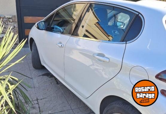 Autos - Peugeot 208 feline 2017 Nafta 56000Km - En Venta