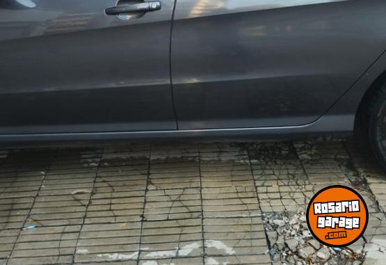 Autos - Peugeot 308 2015 Nafta 71000Km - En Venta