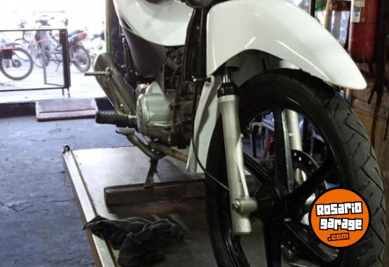 Motos - Honda Biz 2016 Nafta 23000Km - En Venta