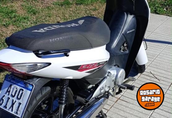 Motos - Honda Biz 2016 Nafta 23000Km - En Venta