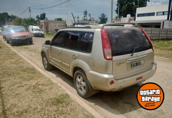Camionetas - Nissan X-TRAIL 2004 Nafta 205000Km - En Venta