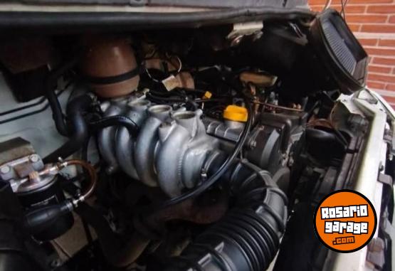 Utilitarios - Renault Trafic 1999 Diesel 350000Km - En Venta