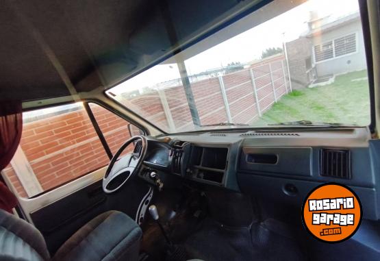 Utilitarios - Renault Trafic 1999 Diesel 350000Km - En Venta