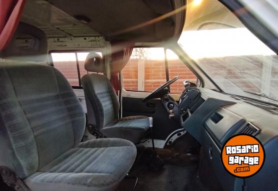 Utilitarios - Renault Trafic 1999 Diesel 350000Km - En Venta
