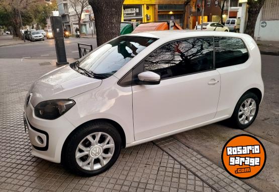 Autos - Volkswagen Up High 2015 Nafta 144000Km - En Venta