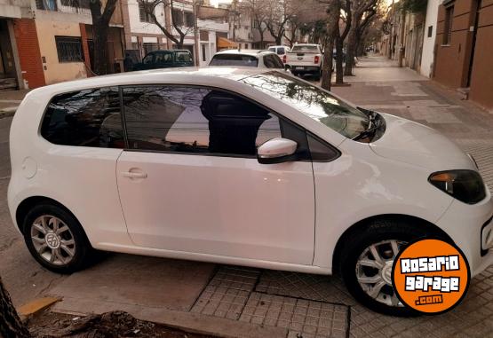 Autos - Volkswagen Up High 2015 Nafta 144000Km - En Venta