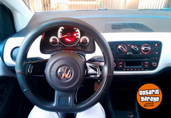Autos - Volkswagen Up High 2015 Nafta 144000Km - En Venta