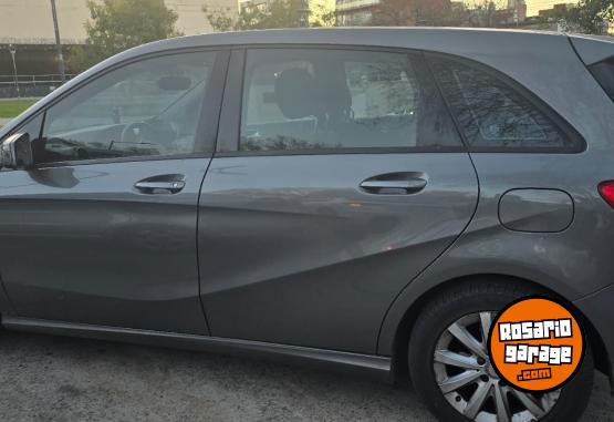 Autos - Mercedes Benz B200 2014 Nafta 180000Km - En Venta
