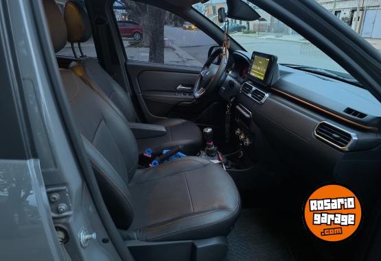 Camionetas - Renault Oroch 2025 Nafta 8500Km - En Venta
