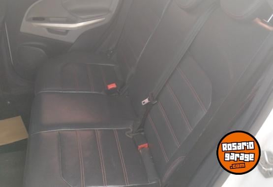 Autos - Ford Titanium 2.0 2013 Nafta 111111Km - En Venta