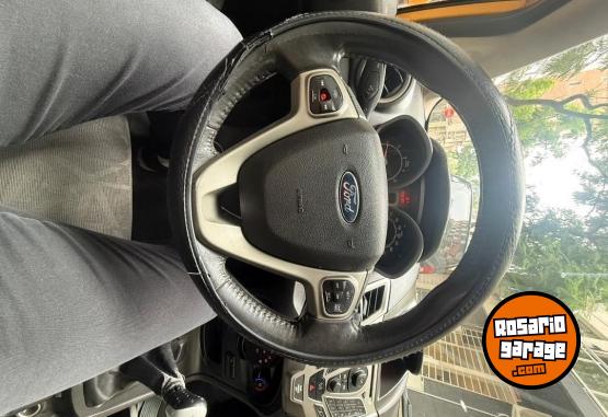 Autos - Ford Fiesta titanium desing 2011 Nafta 155200Km - En Venta