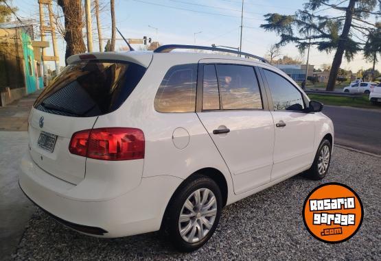 Autos - Volkswagen SURAN 2013 Nafta 140000Km - En Venta
