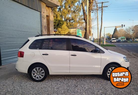 Autos - Volkswagen SURAN 2013 Nafta 140000Km - En Venta
