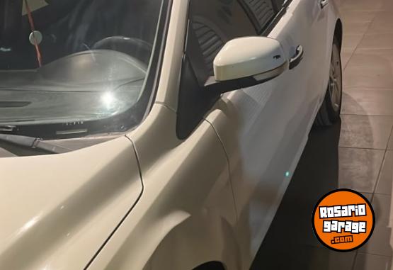 Autos - Ford Focus 2012 Nafta 156000Km - En Venta