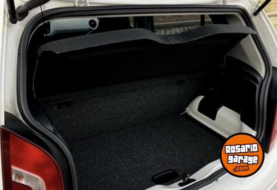 Autos - Volkswagen Up high excelente permuto 2014 Nafta 108000Km - En Venta