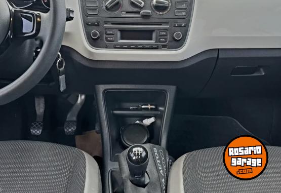 Autos - Volkswagen Up high excelente permuto 2014 Nafta 108000Km - En Venta