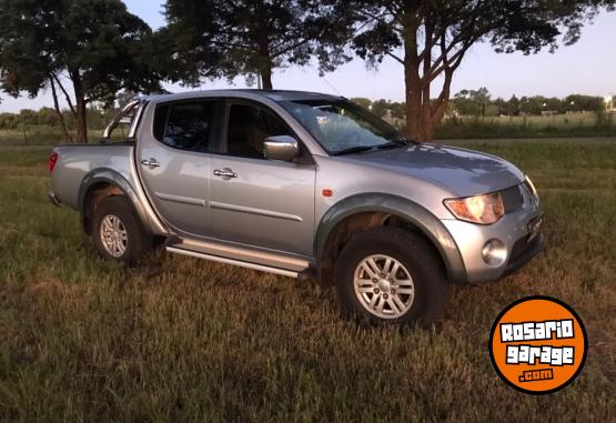 Camionetas - Mitsubishi L200 Trit�n 2.5 did 2010 Diesel 159000Km - En Venta