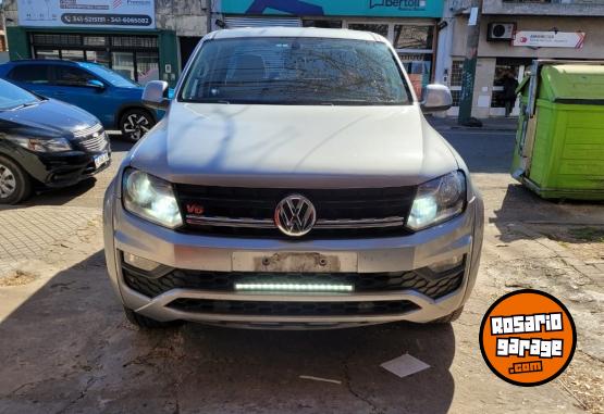 Camionetas - Volkswagen Amarok 2023 Diesel 105000Km - En Venta