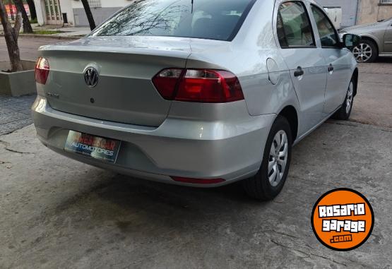 Autos - Volkswagen Voyage 2015 GNC 166000Km - En Venta
