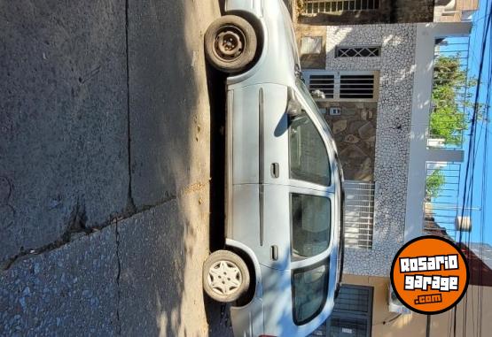 Autos - Chevrolet Corsa 2006 GNC 195000Km - En Venta