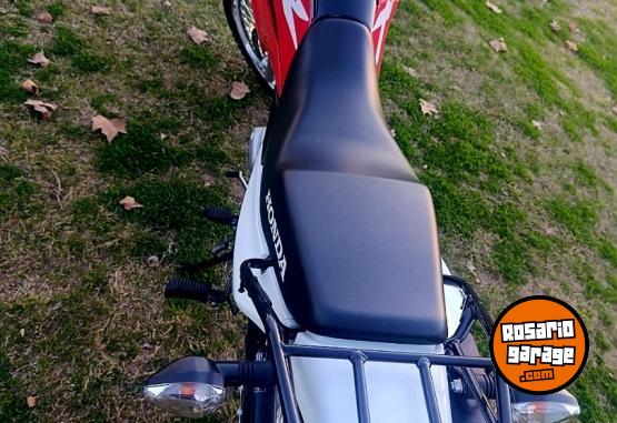 Motos - Honda XR 2024 Nafta 2800Km - En Venta