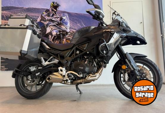 Motos - Benelli TRK502 2024 Nafta 6400Km - En Venta