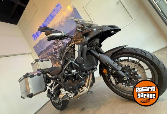 Motos - Benelli TRK502 2024 Nafta 6400Km - En Venta