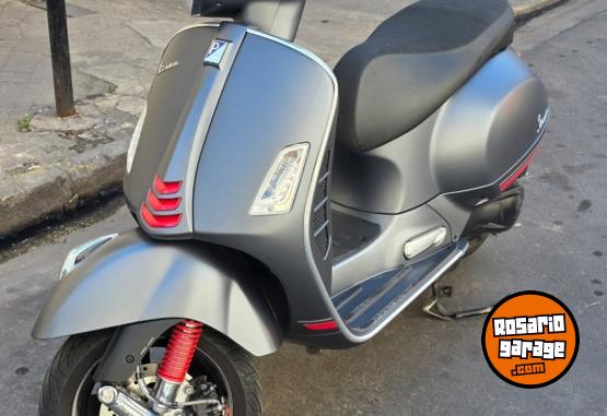 Motos - Vespa 300 SUPER SPORT 2022 Nafta 4885Km - En Venta